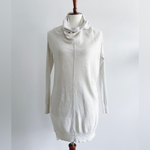 (BLACK) Wilfred Silk + Cashmere Top - Picture 1 of 4